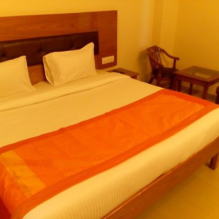 Red Carpet Hotels Noida Kültér fotó