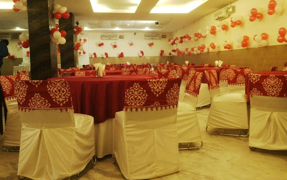 Red Carpet Hotels Noida Kültér fotó