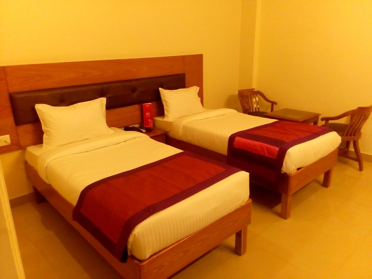 Red Carpet Hotels Noida Kültér fotó